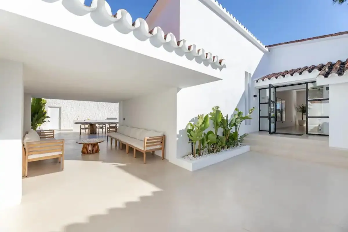 Villa Peman Luxurious Beachside Villa Marbella 0*,  España