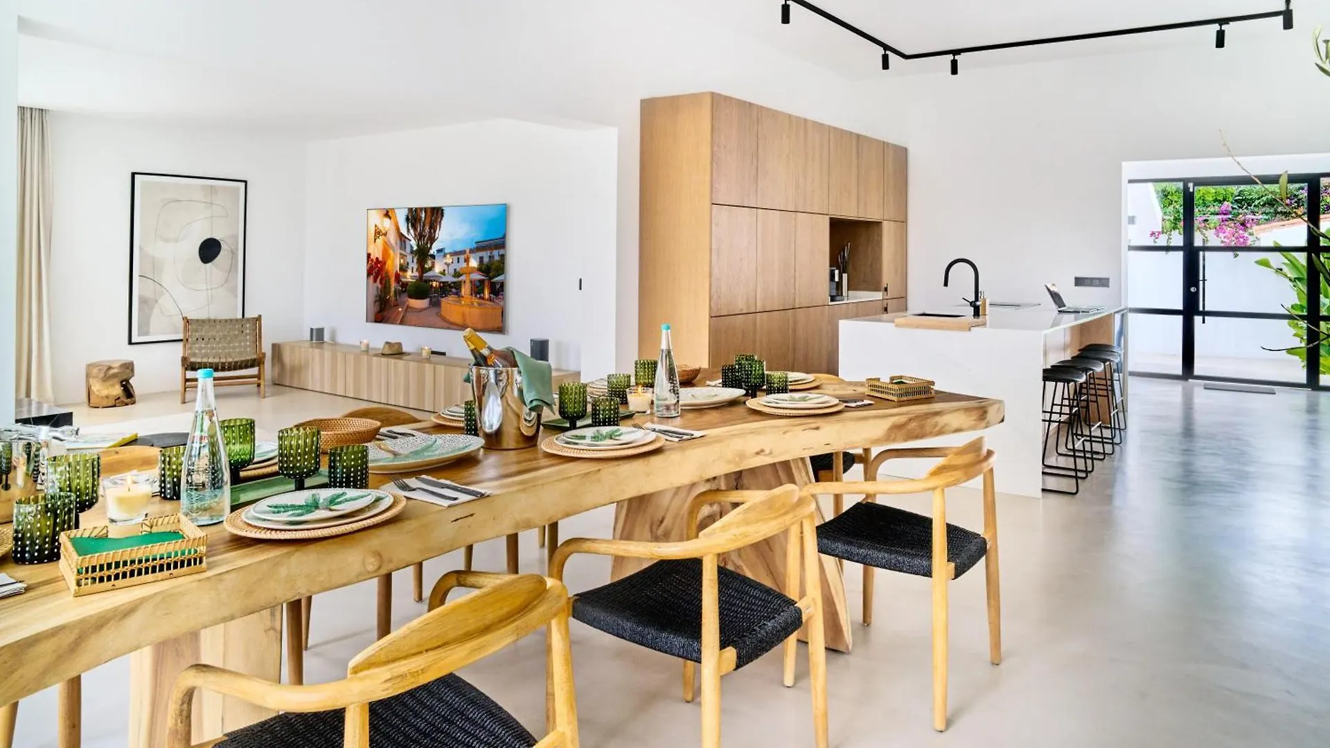 Villa Peman Luxurious Beachside Villa Marbella