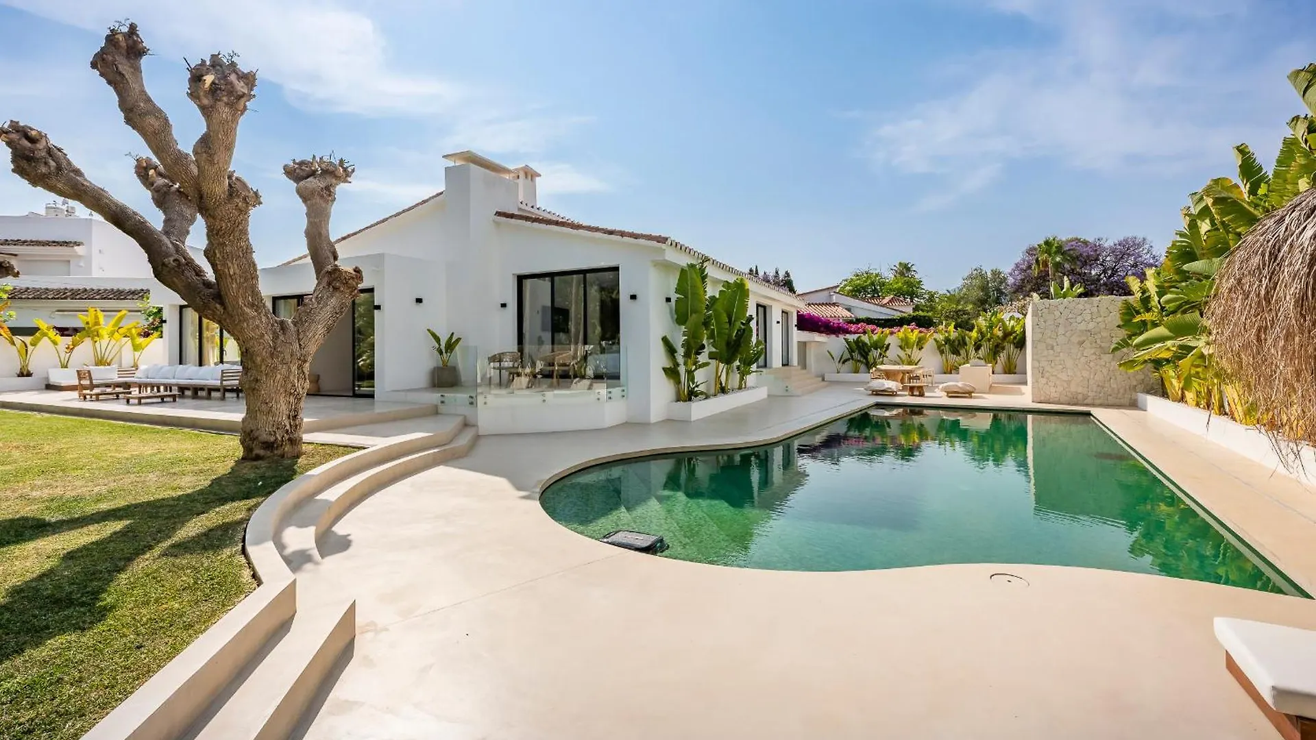 Villa Peman Luxurious Beachside Villa Marbella