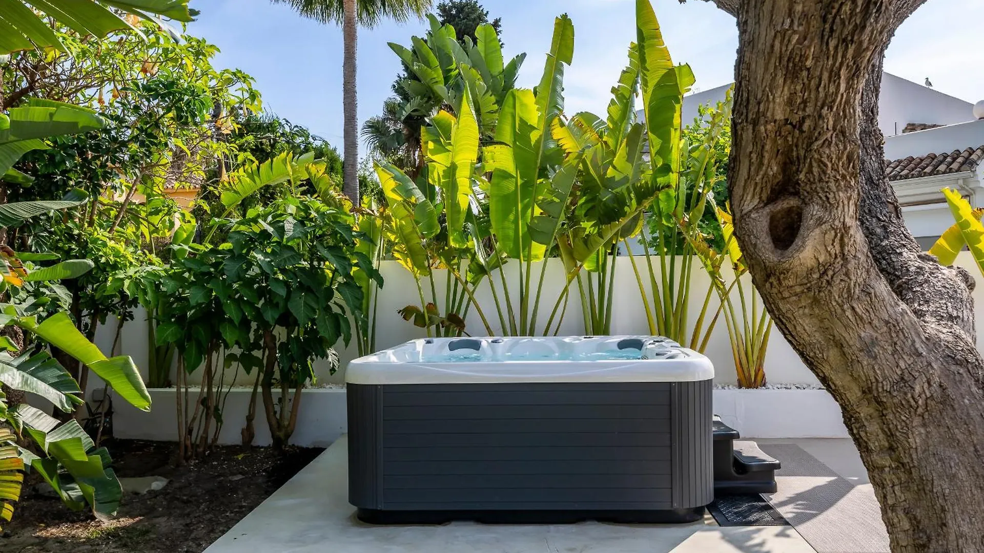 Villa Peman Luxurious Beachside Villa Marbella